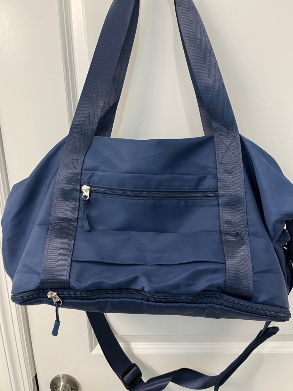 The Foldie Navy Travel  Bag - Picture 6 of 11